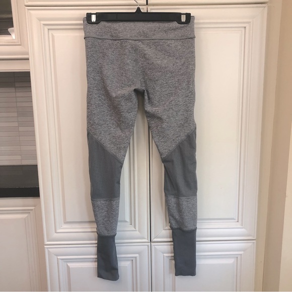 Ivivva by Lululemon reversible girl’s leggings - Picture 10 of 13